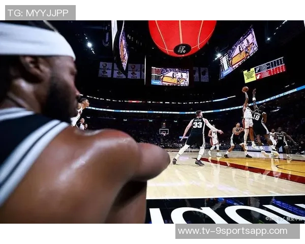 格莱姆斯场均219分信心满满教练鼓励我在新赛季大胆投篮 格莱姆斯场均219分信心满满教练鼓励我在新赛季大胆投篮