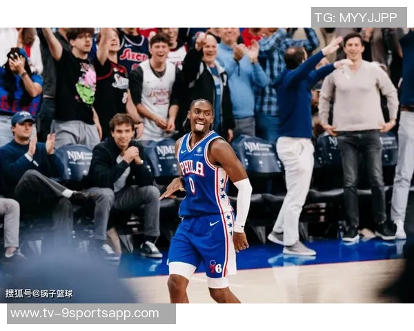 马克西称赞埃奇库姆成熟稳重认为他能掌控比赛节奏不受干扰