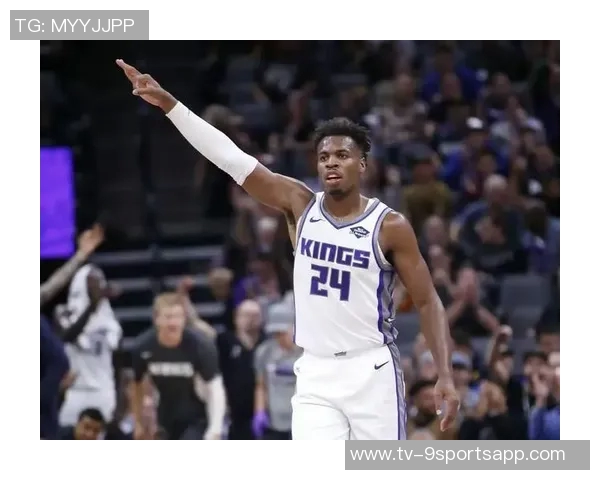 布朗强调需持续为A西蒙斯创造进攻空间其适应替补角色表现出色