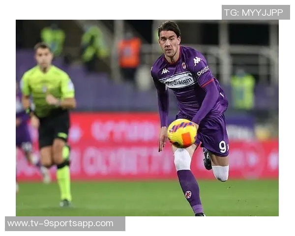 日本队迅速追平比分小川航基远射助攻巴拉圭门将失误入网